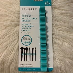 Danielle silicone beauty tools holder!!
